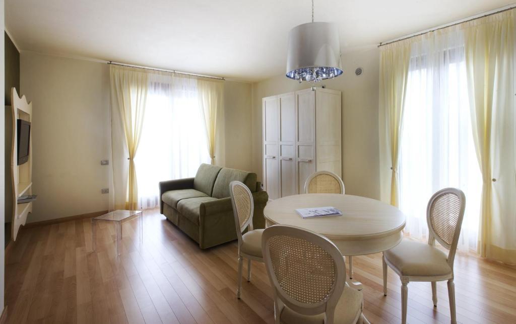 Il Castello Di Lovere Hotel Kamer foto