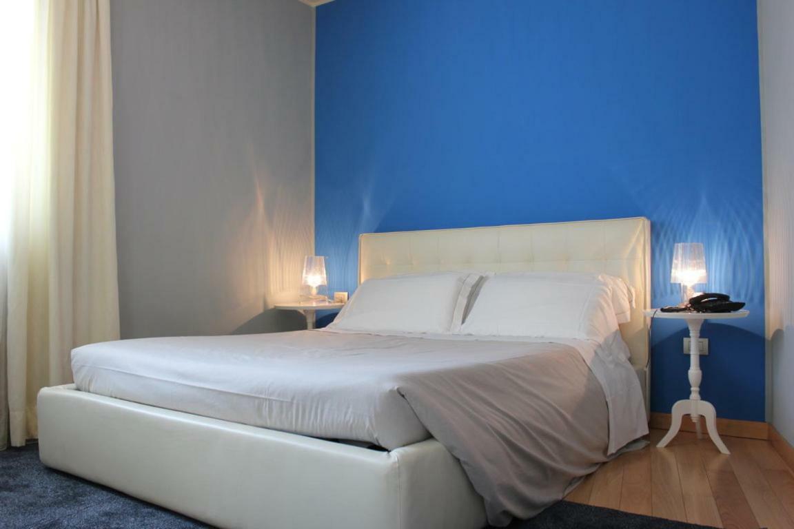 Il Castello Di Lovere Hotel Buitenkant foto