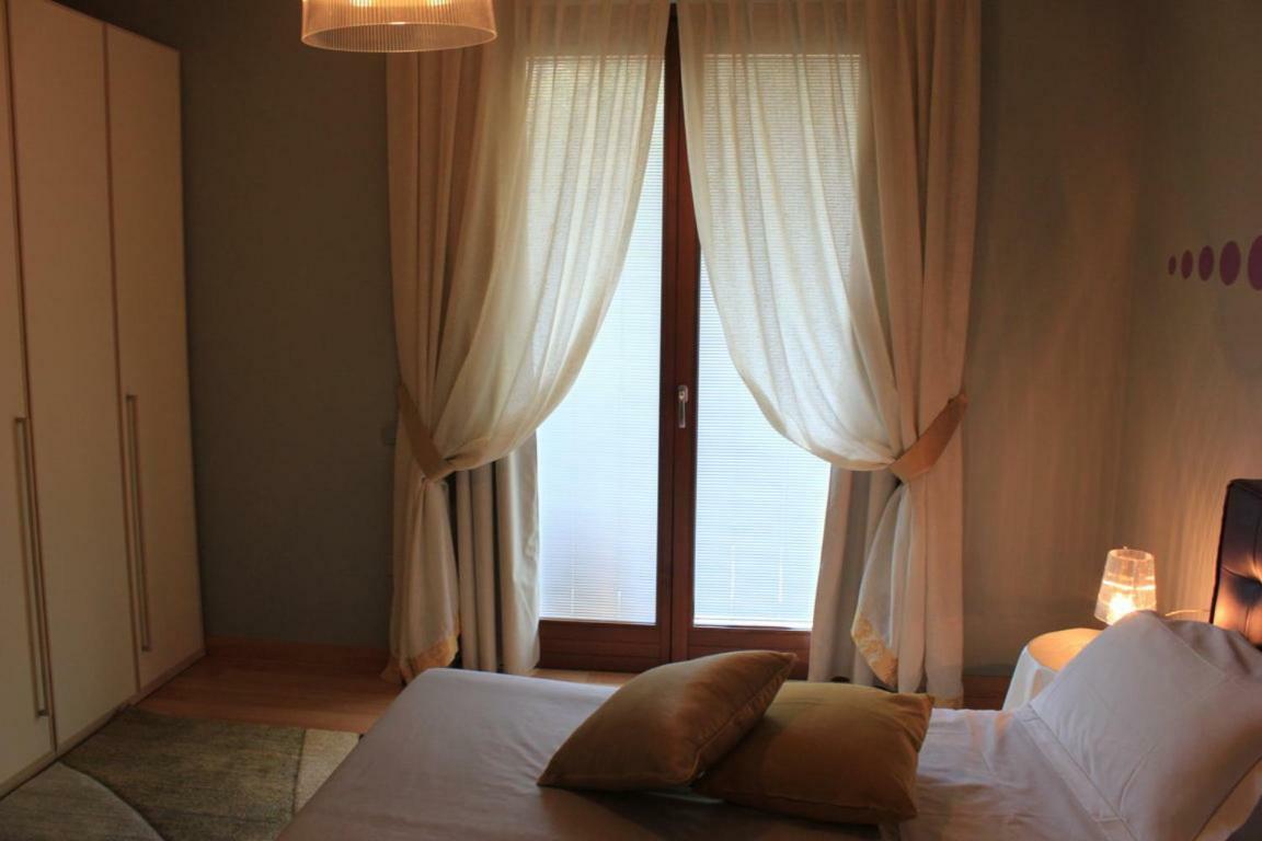 Il Castello Di Lovere Hotel Buitenkant foto